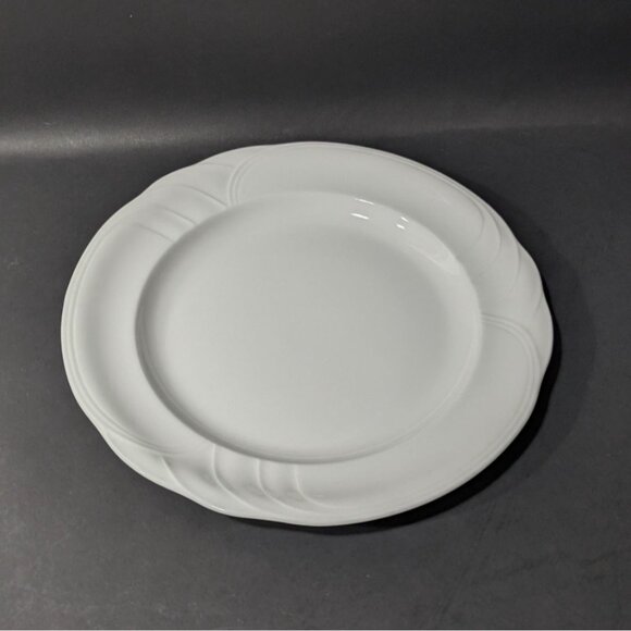 Royal Albert Horizons Shape Profile Dinner Plate White England Vintage - Picture 1 of 8